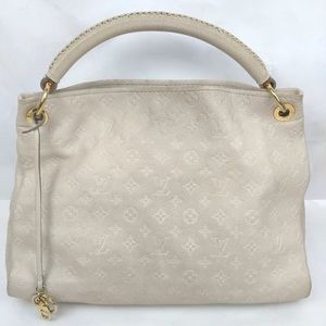 Louis Vuitton Artsy MM - Empriente Leather Creme
